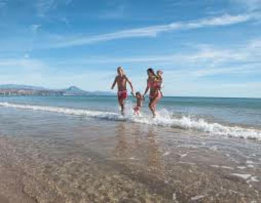 Appartamento A 1 Minuto De La Playa Del Campello Esterno foto